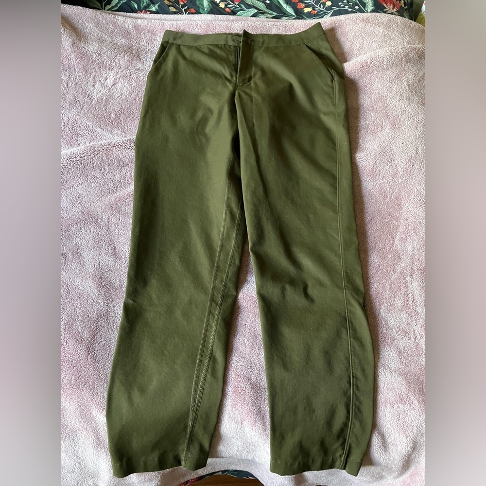 Olive green lululemon leisure pants
